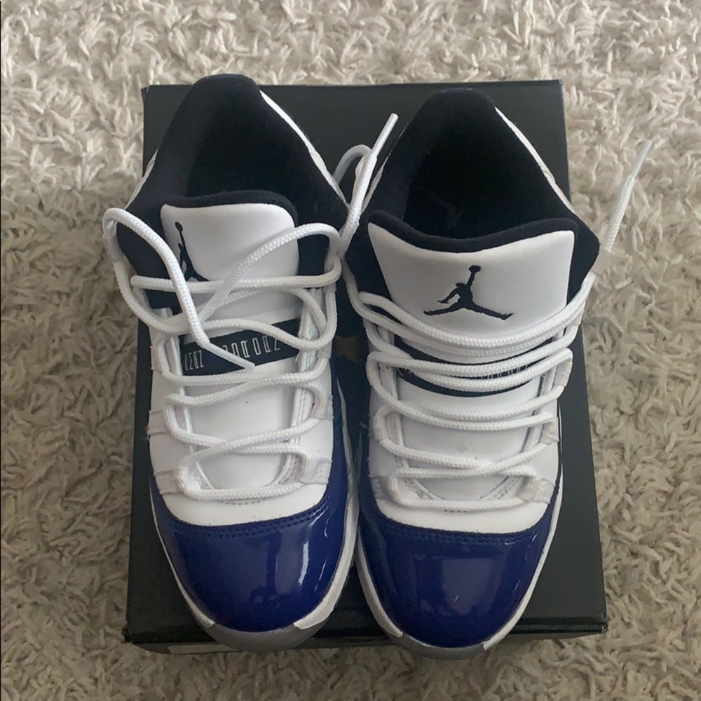 Kids Jordan retro 11 low top